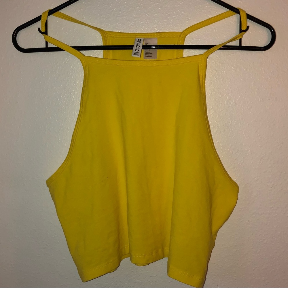 yellow crop top never worn / L